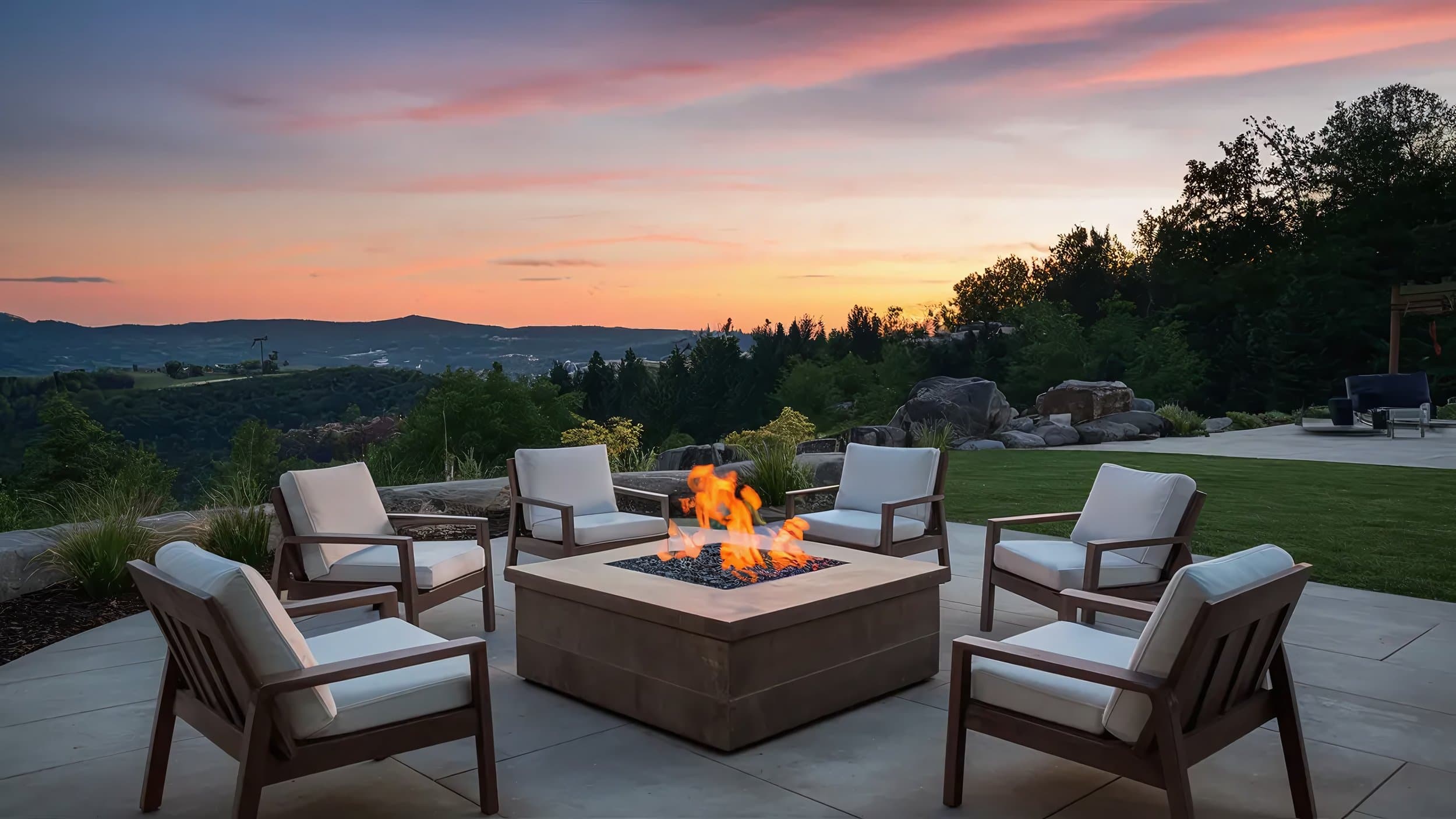 Designer Outdoor Living Features